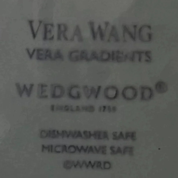 Vera Wang Vera Gradients Wedgewood England 1759 Green 4 Plates Salad/Dessert - Picture 13 of 13